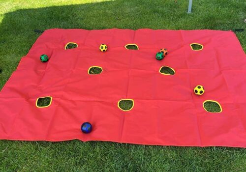 Target Toss Game | DELUXE Spielpark Events4Rent