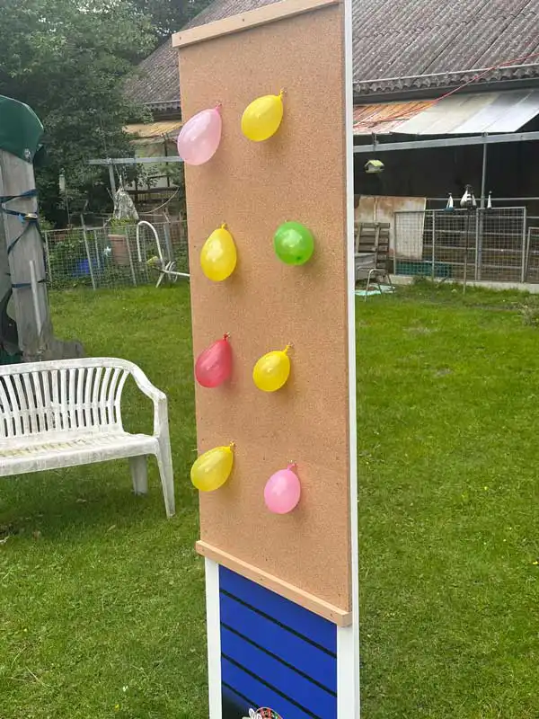 Ballon Darts | Deluxe Spiele Events4Rent